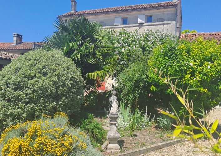 vente Maison en pierre Saint Meme Les Carrieres