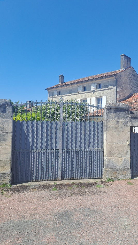 vente Maison en pierre Saint Meme Les Carrieres - Photo 10