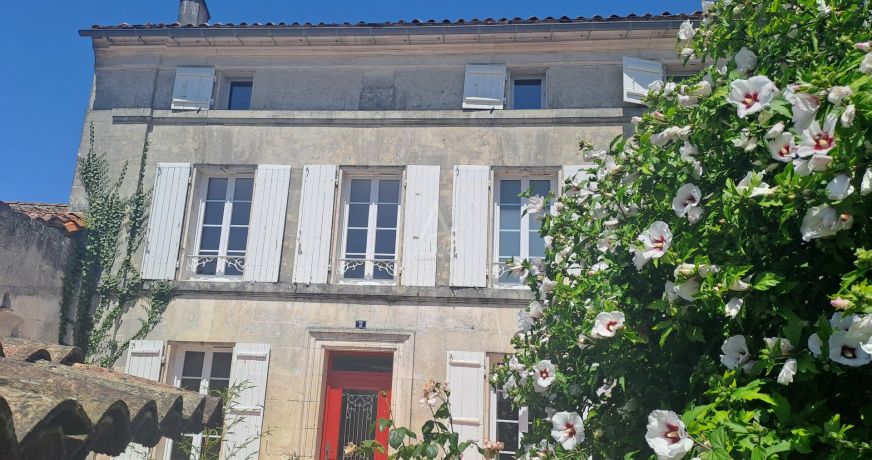 vente Maison en pierre Saint Meme Les Carrieres
