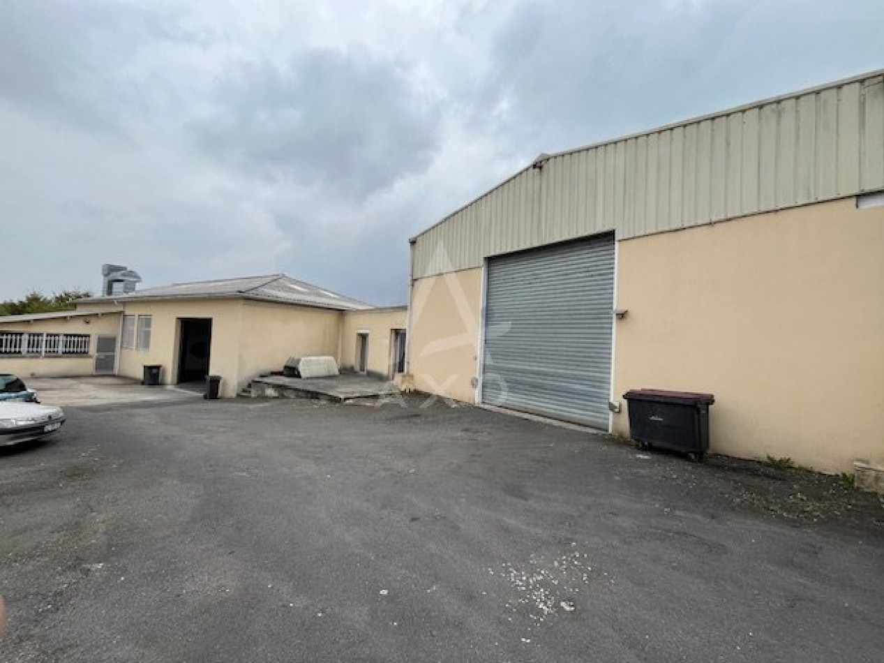 vente Locaux d'activité Le Gond Pontouvre - Photo 1