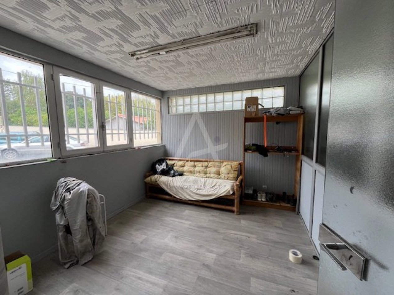 vente Locaux d'activité Le Gond Pontouvre - Photo 10