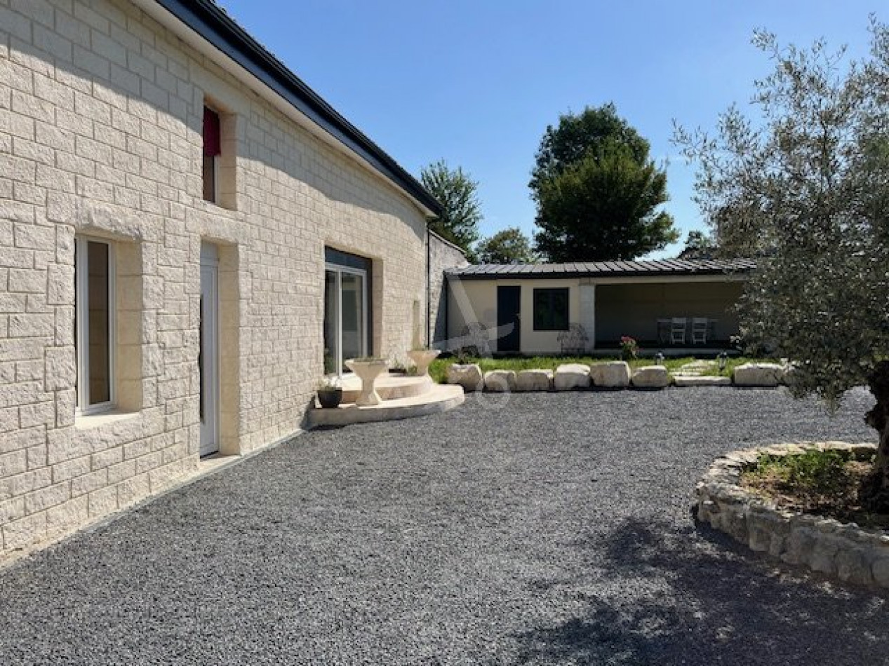 vente Maison de caractère Le Gond Pontouvre - Photo 3