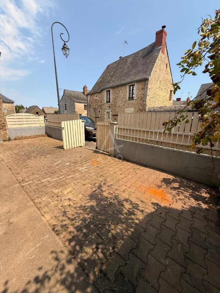 location Maison de village Marigne - Photo 1