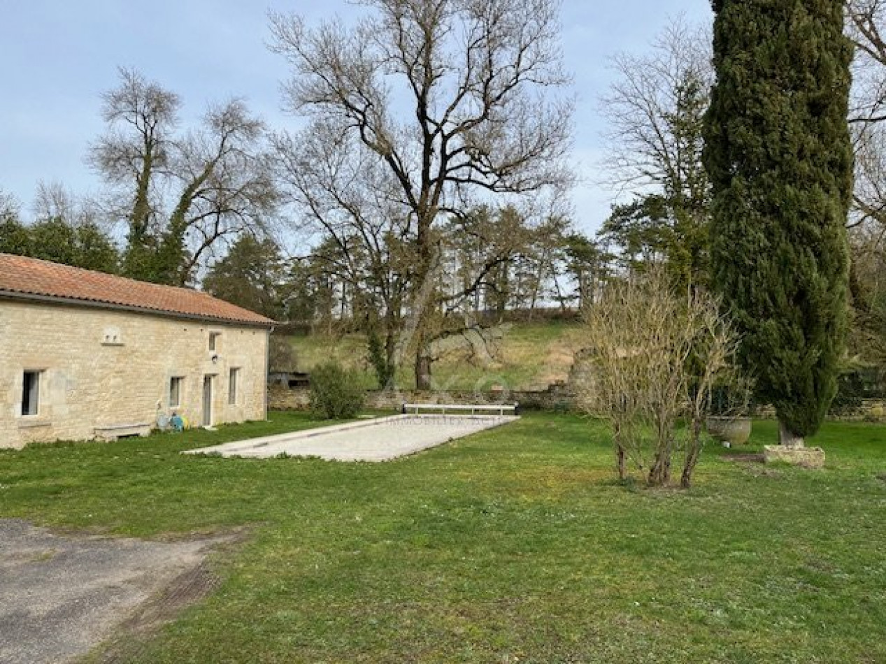 sale Maison de caractère Douzat - Photo 4