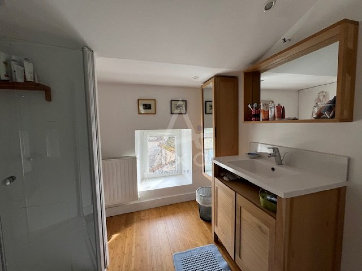 sale Maison de caractère Douzat - Photo 13