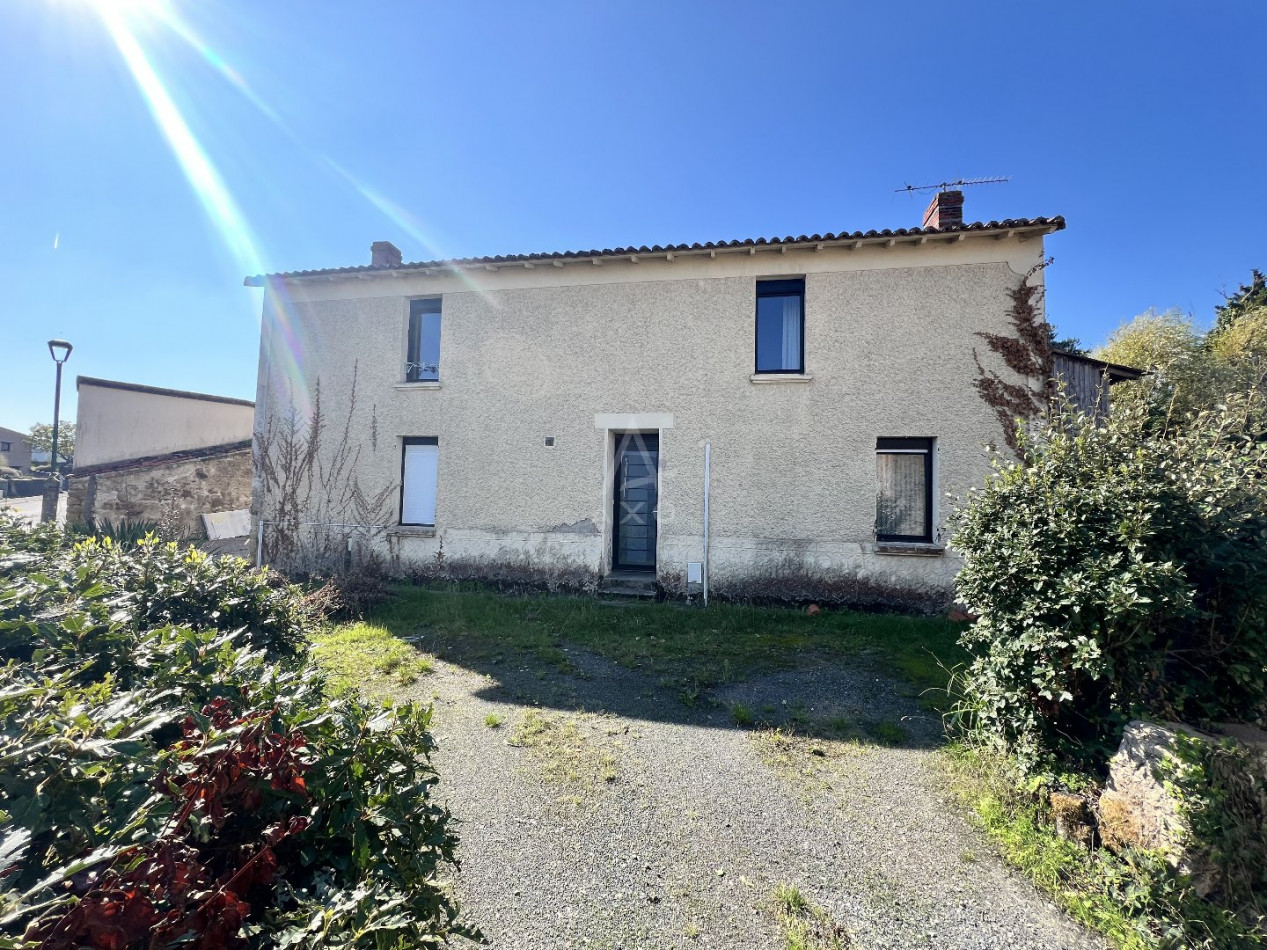 vente Maison à rénover Cugand - Photo 1