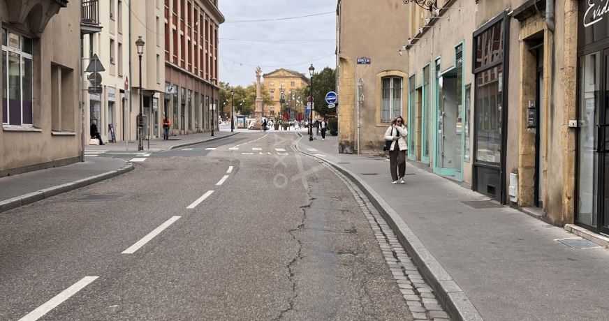 location Local commercial Metz