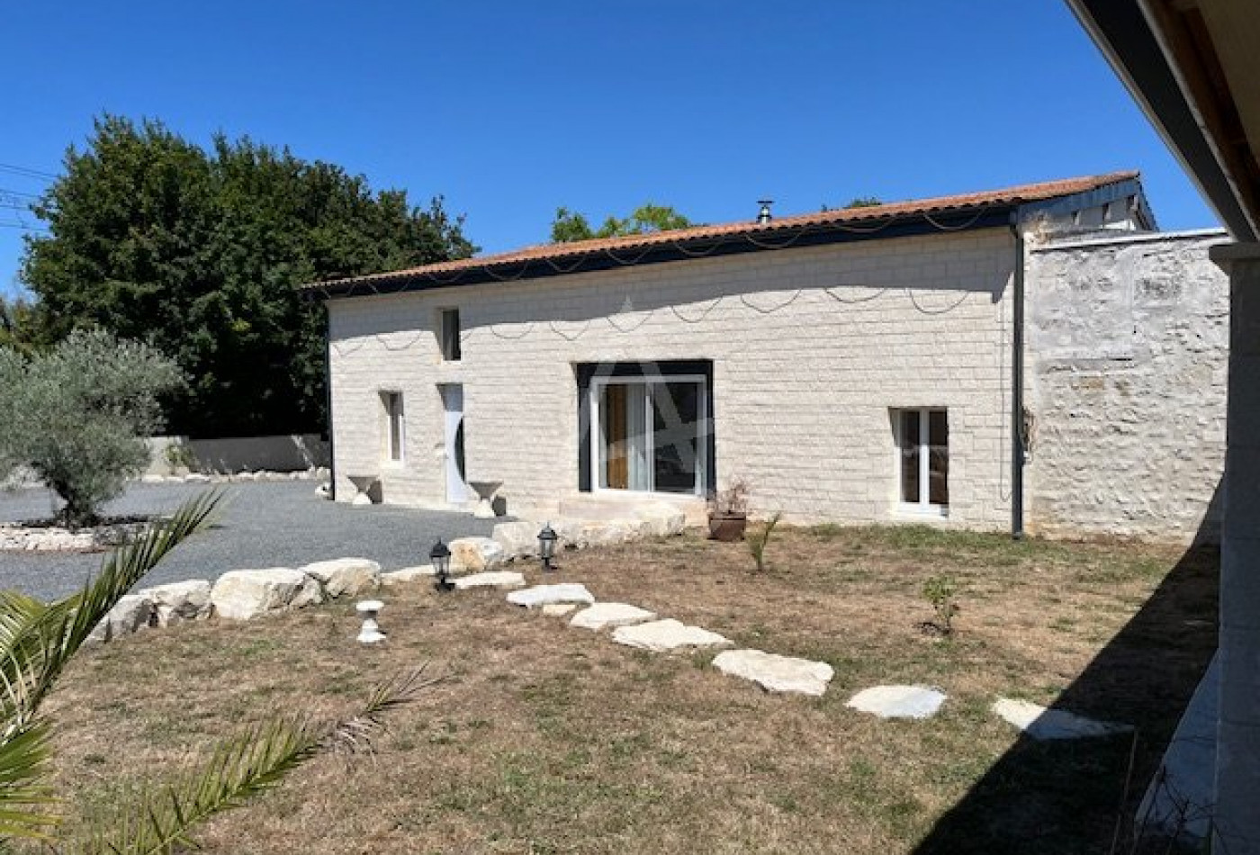 vente Maison de caractère Le Gond Pontouvre - Photo 1