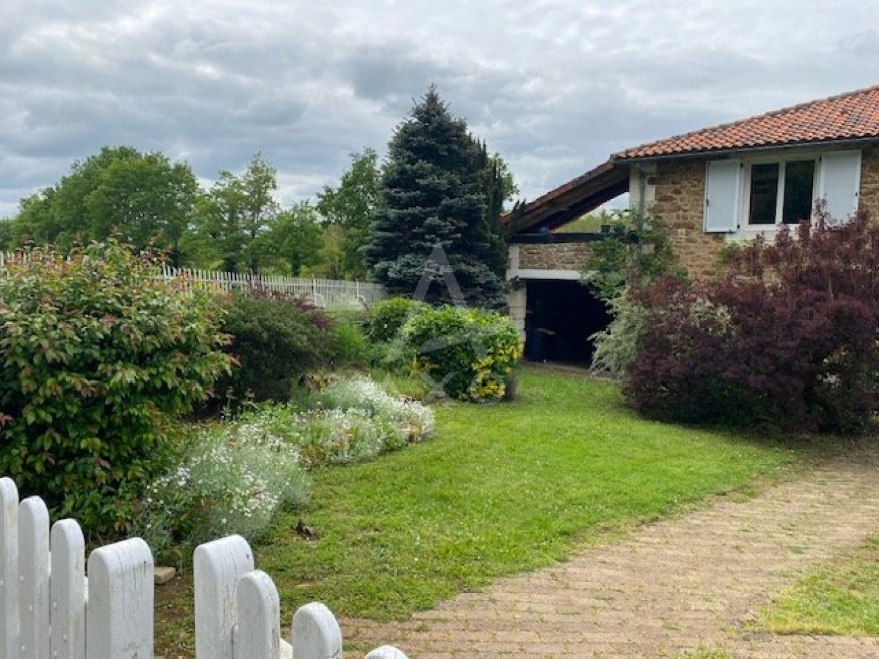 sale Maison de caractère Chasseneuil Sur Bonnieure - Photo 9