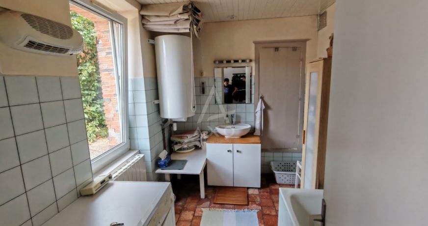 vente Remise en pierre Le Landreau