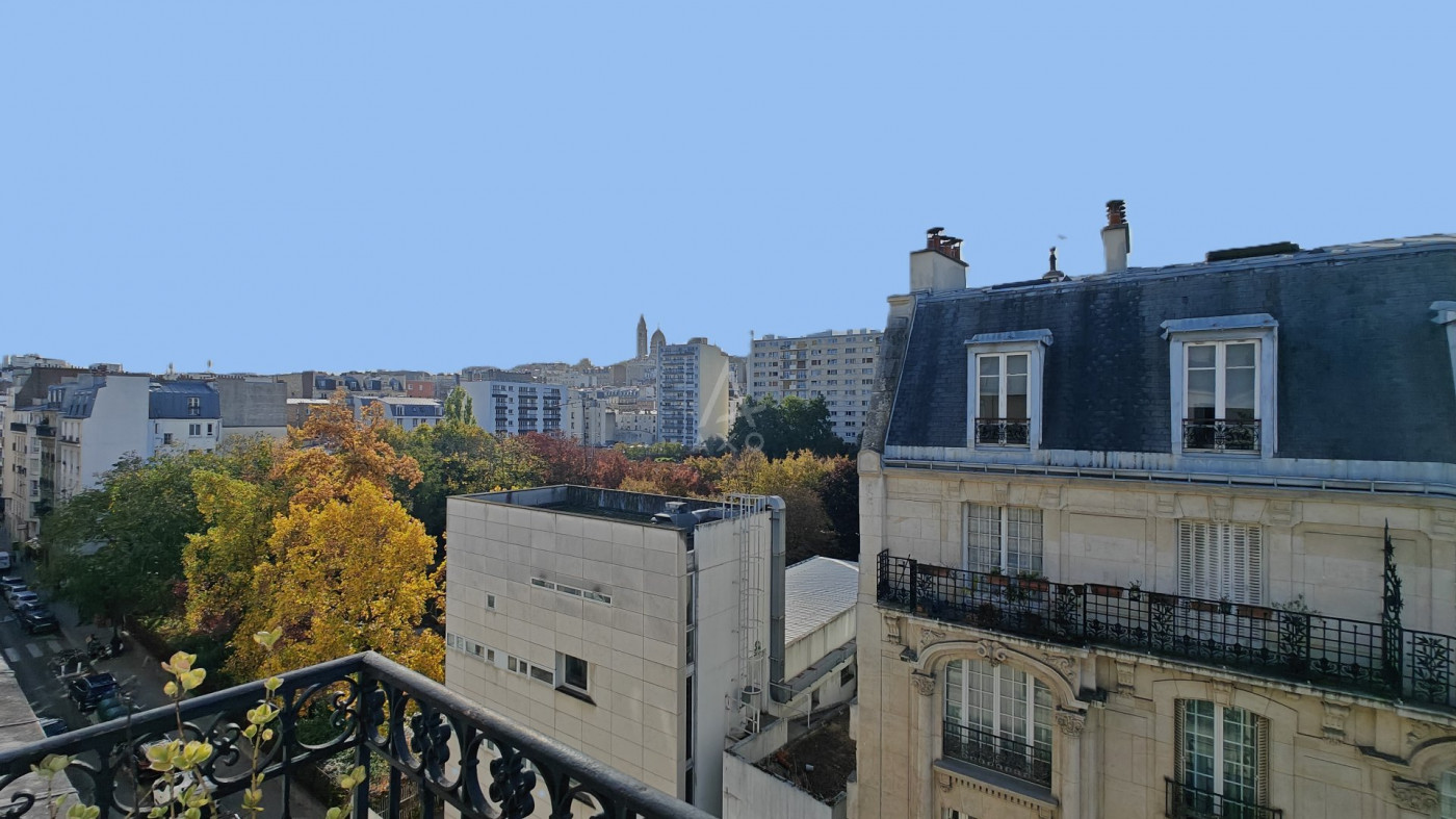 vente Appartement Paris 18eme Arrondissement - Photo 1