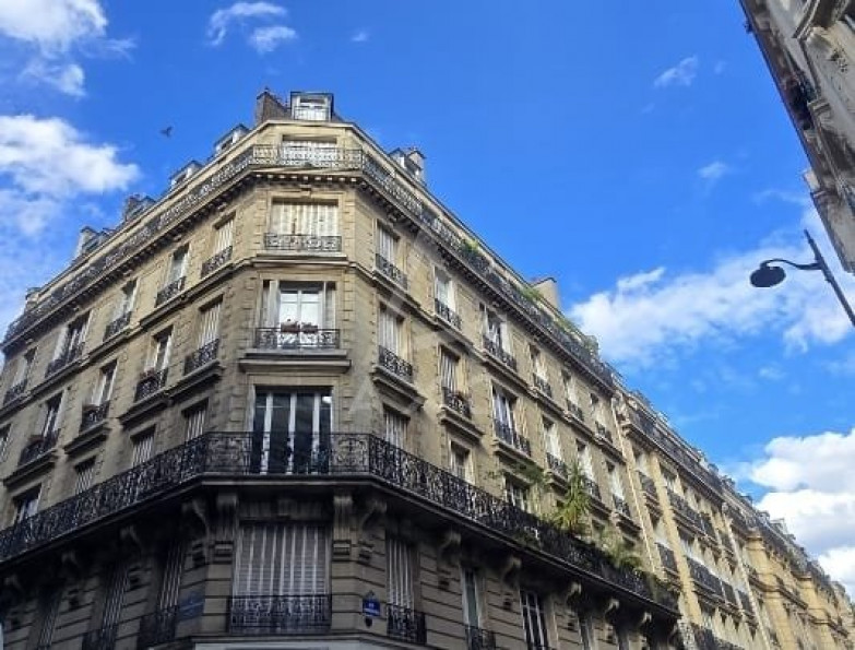 location Appartement Paris 9eme Arrondissement - Photo 4