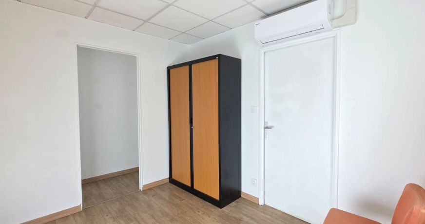 location Bureau Avrille