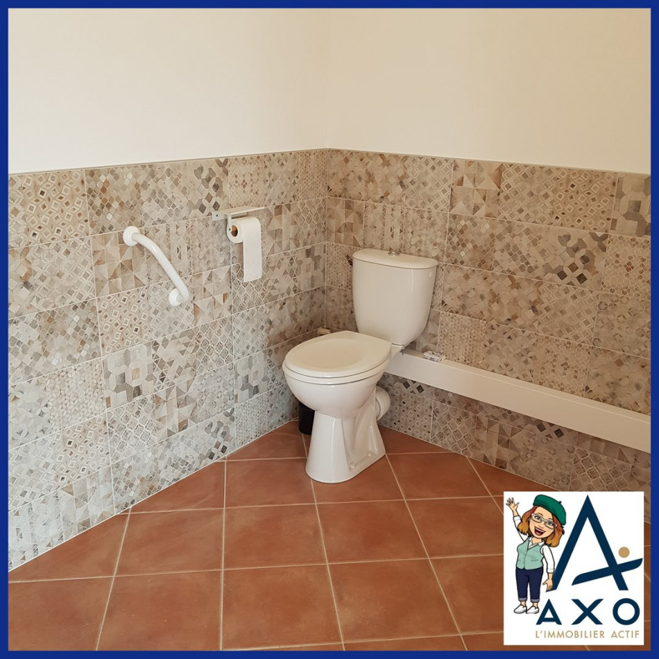 location Local commercial Saint Laurent Des Autels - Photo 4