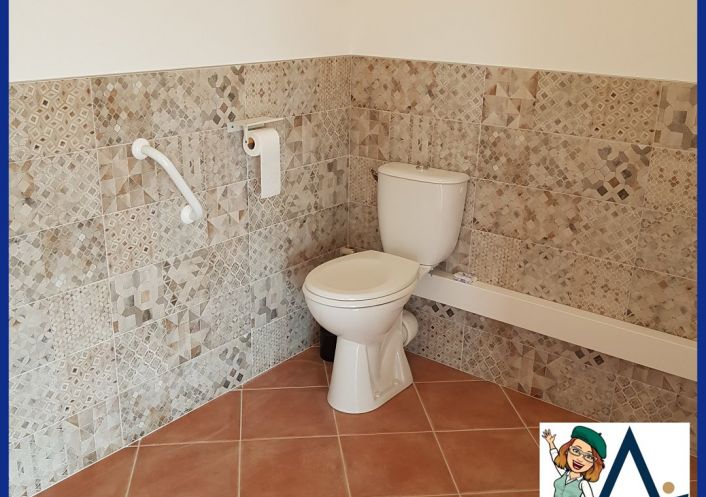 location Local commercial Saint Laurent Des Autels