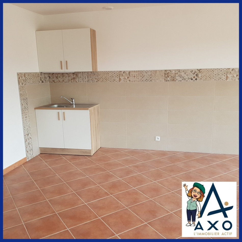 location Local commercial Saint Laurent Des Autels - Photo 3