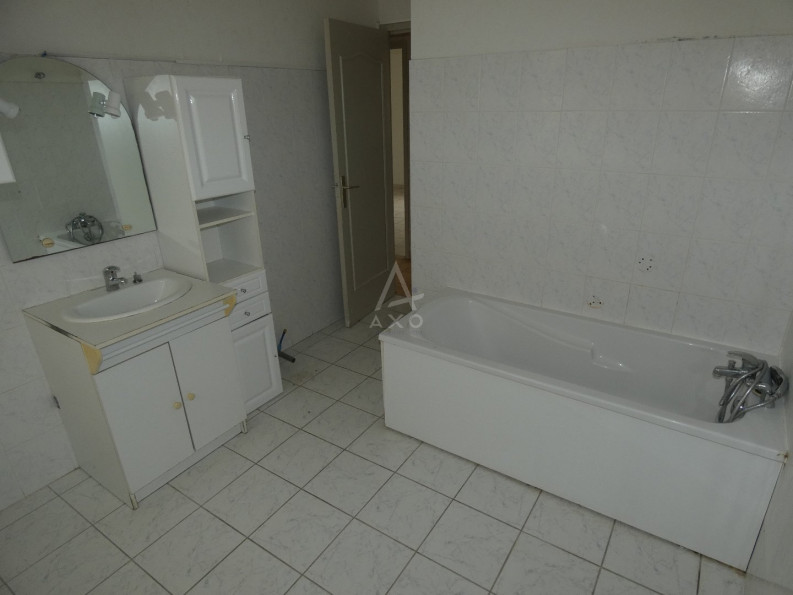 vente Pavillon Castilly - Photo 10