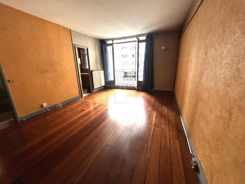 vente Appartement Paris 18eme Arrondissement - Photo 2