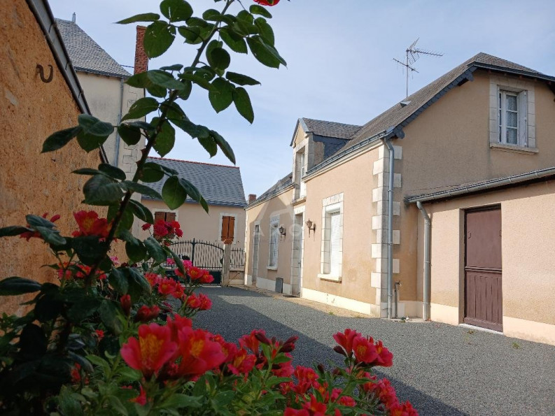 vente Maison de village Daumeray - Photo 1