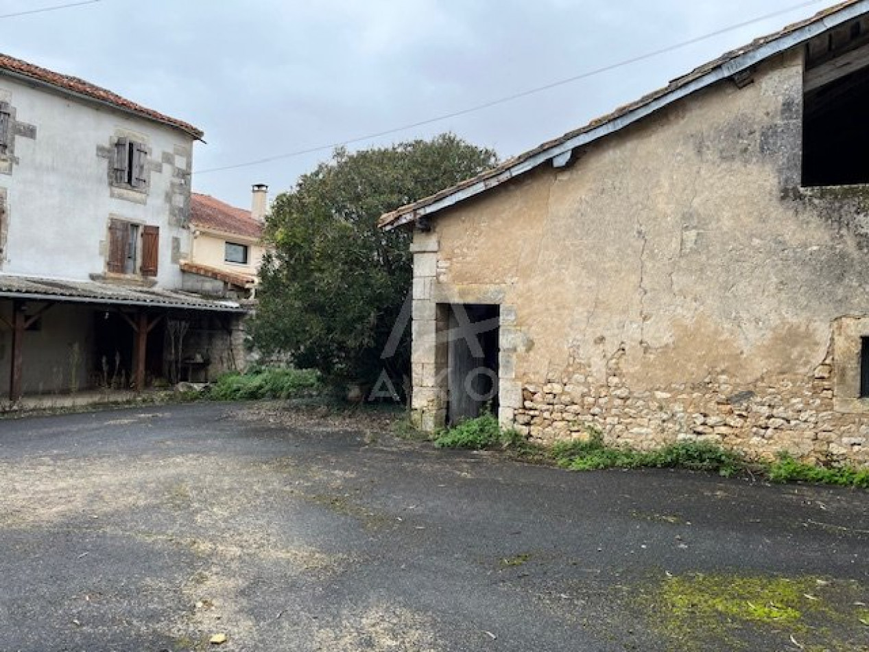 vente Demeure de ville et village Angouleme - Photo 4