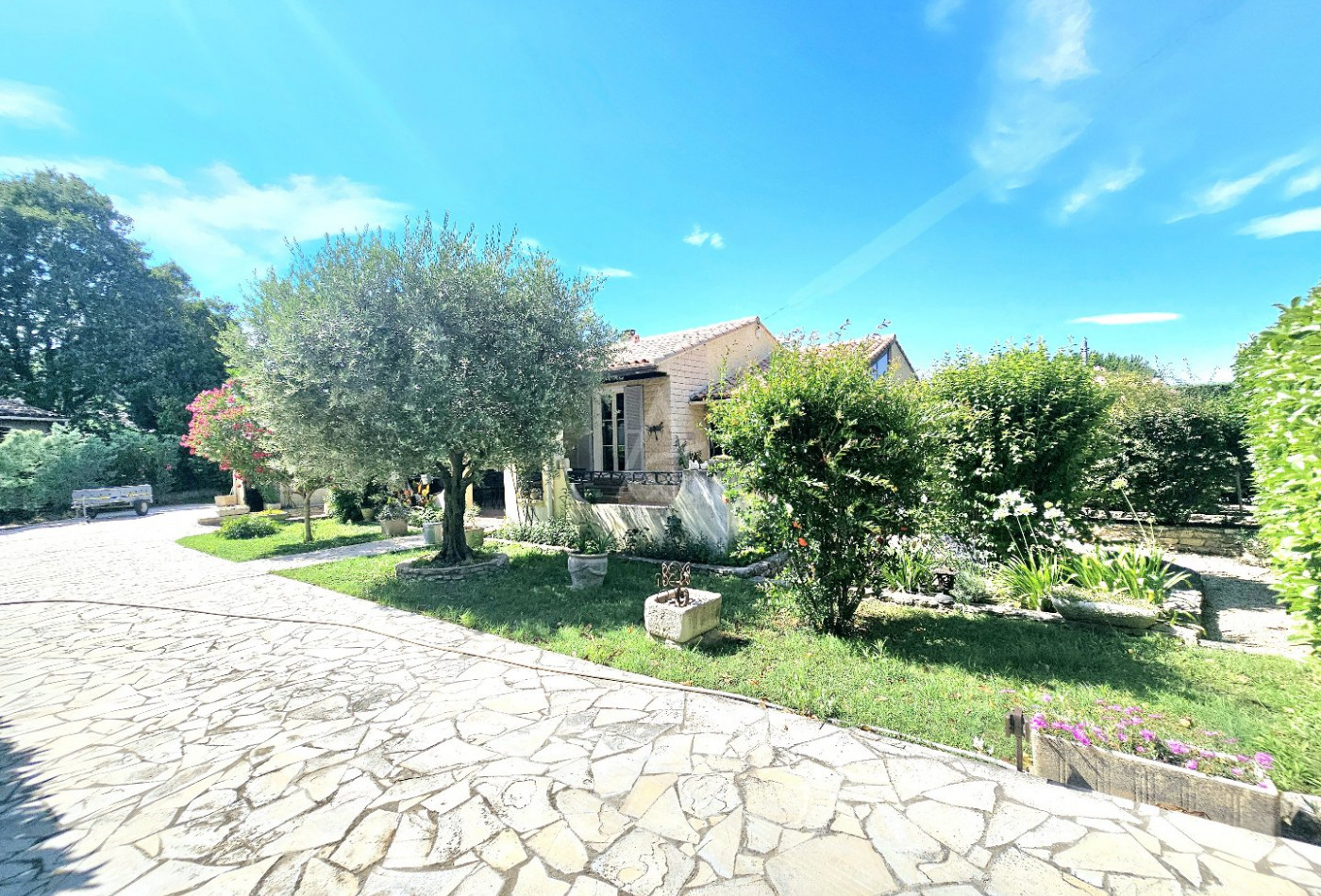 vente Maison Maubec - Photo 1