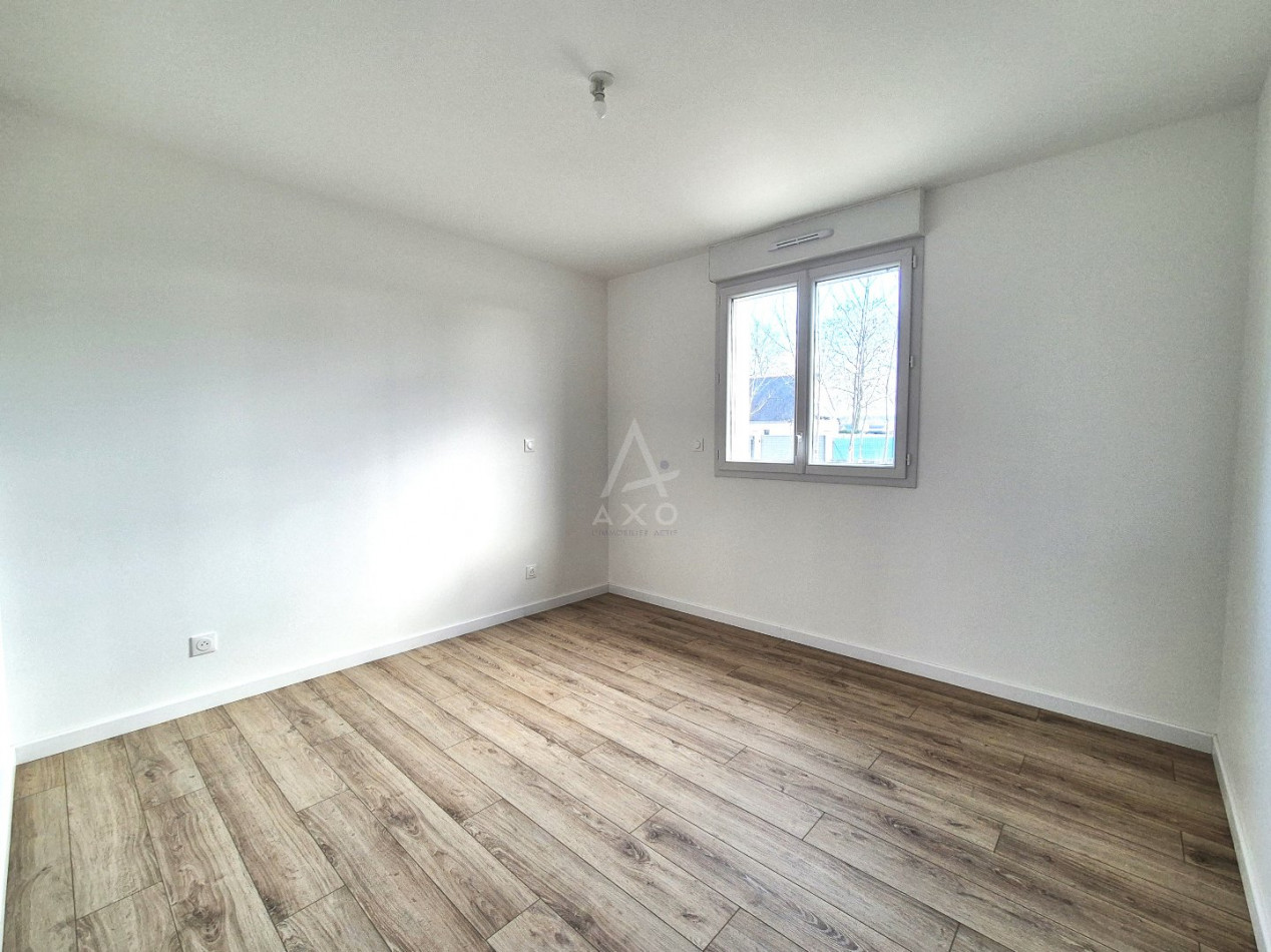 vente Pavillon Soucelles - Photo 8