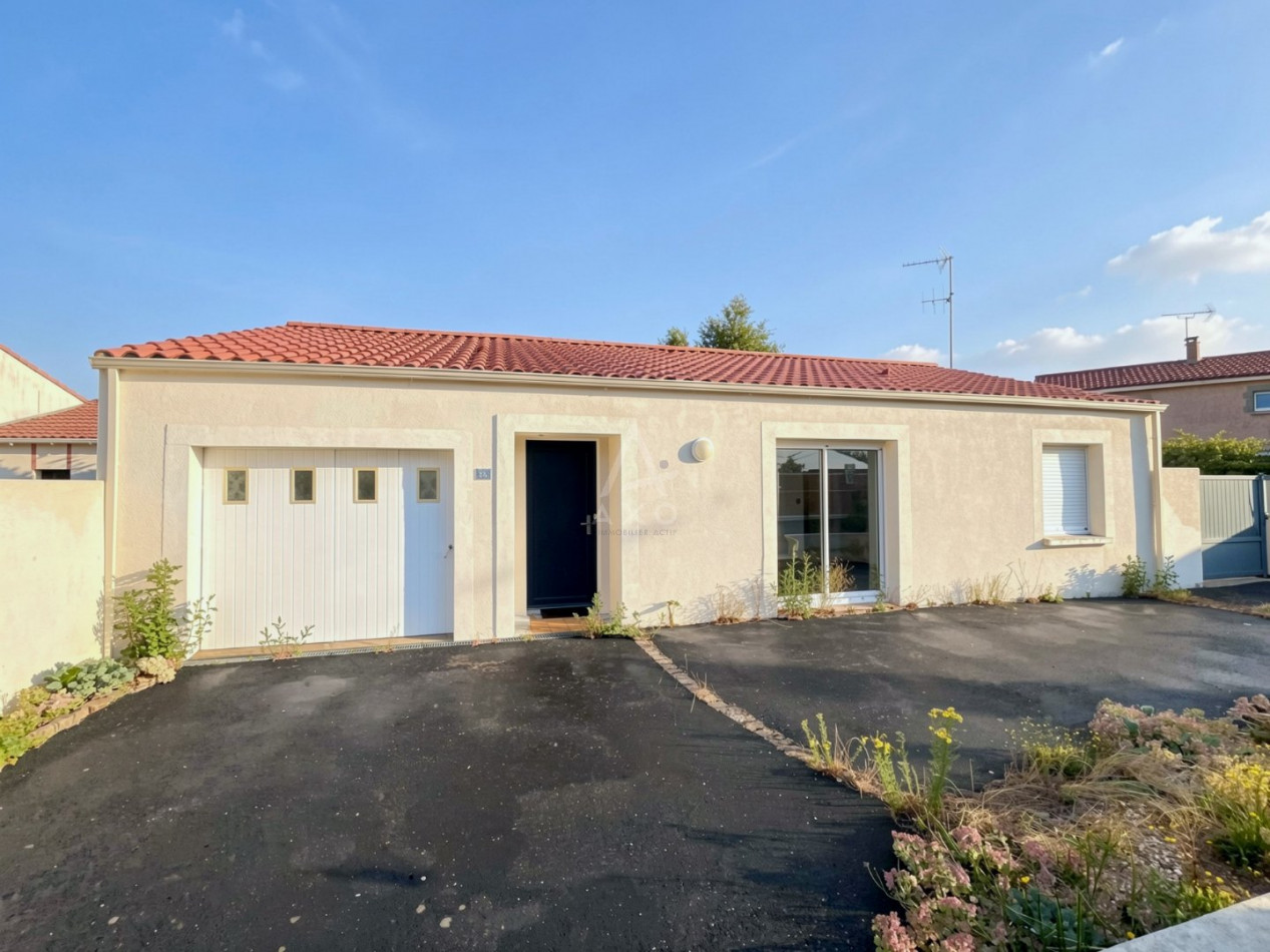 vente Maison Les Brouzils - Photo 1