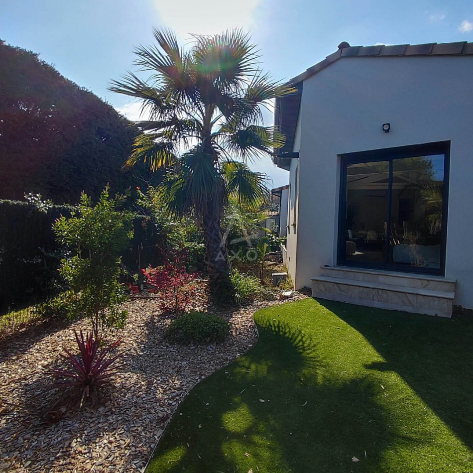 vente Villa d'architecte Canohes - Photo 17