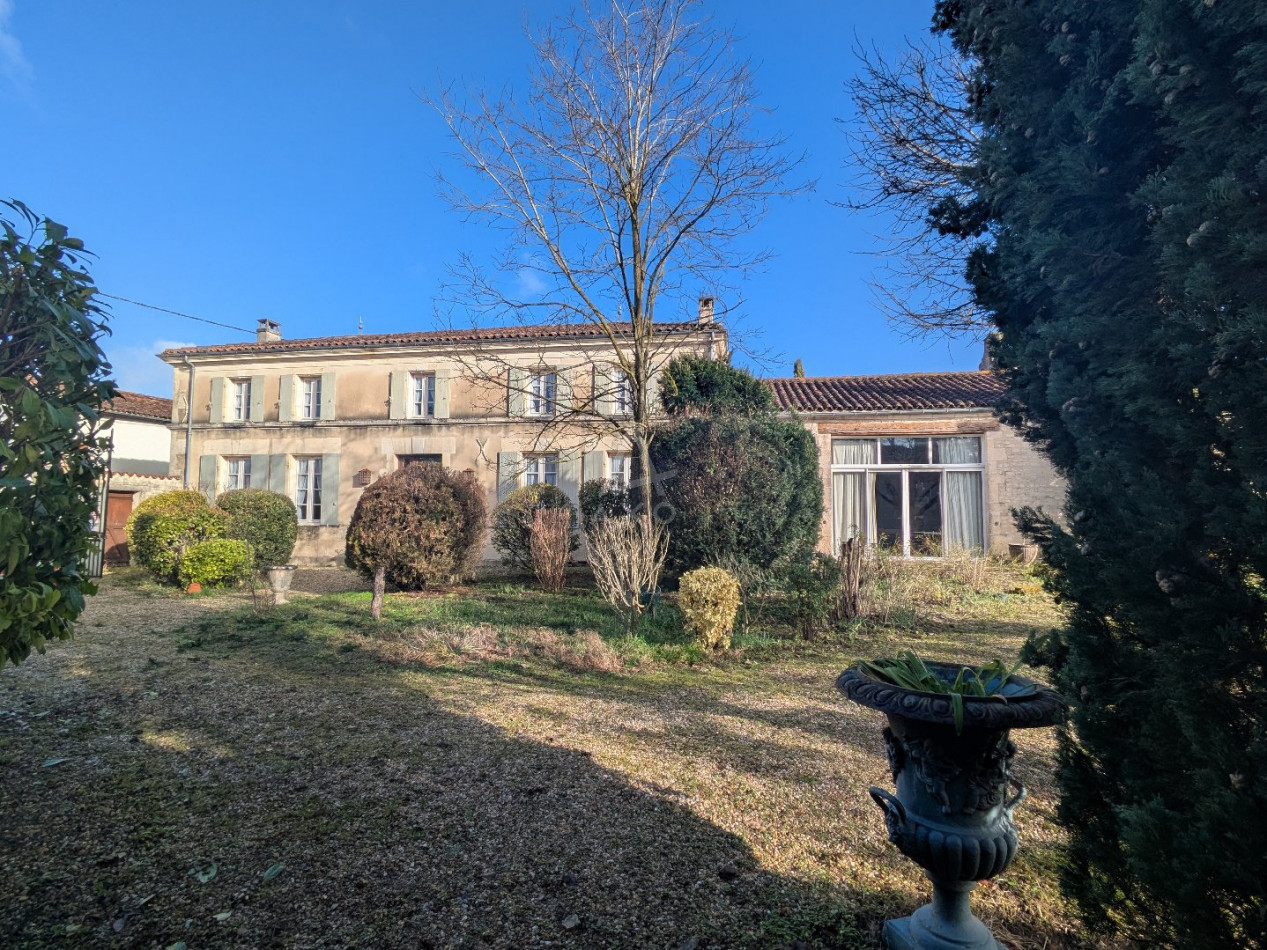 vente Maison de ville Matha - Photo 1