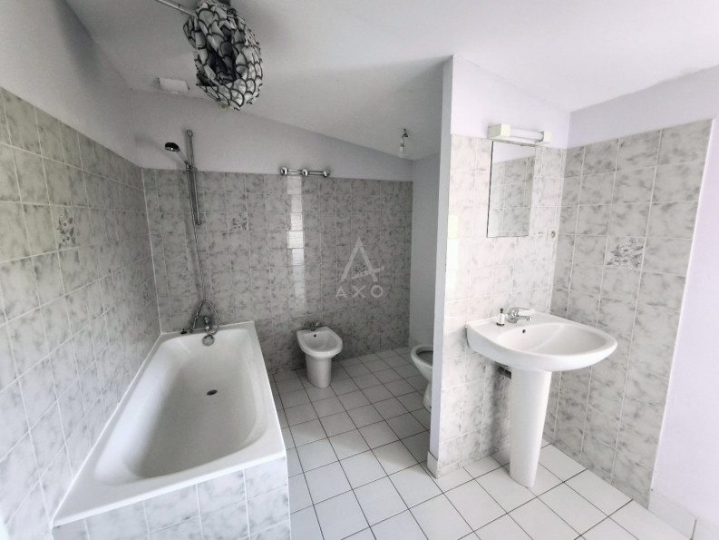 vente Maison La Chapelle Du Genet - Photo 10
