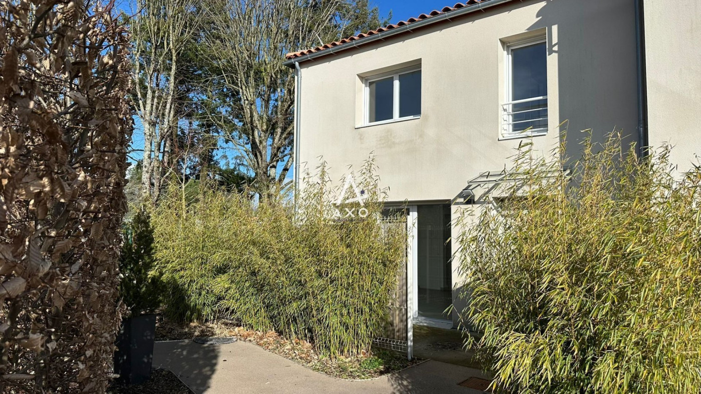 location Maison La Bruffiere - Photo 1