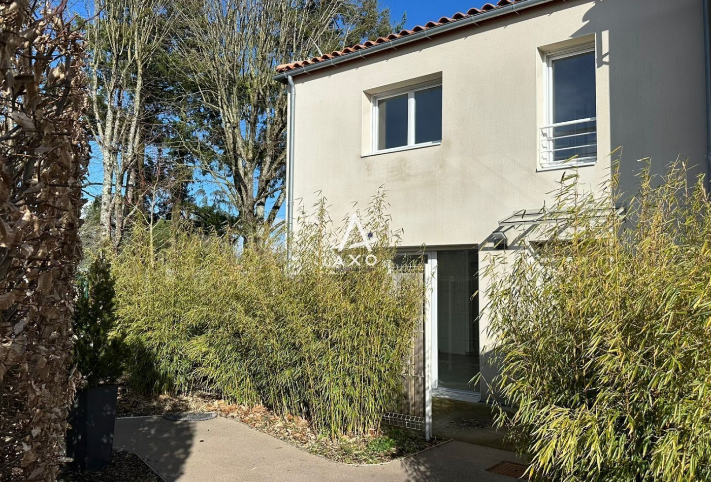 location Maison La Bruffiere - Photo 1