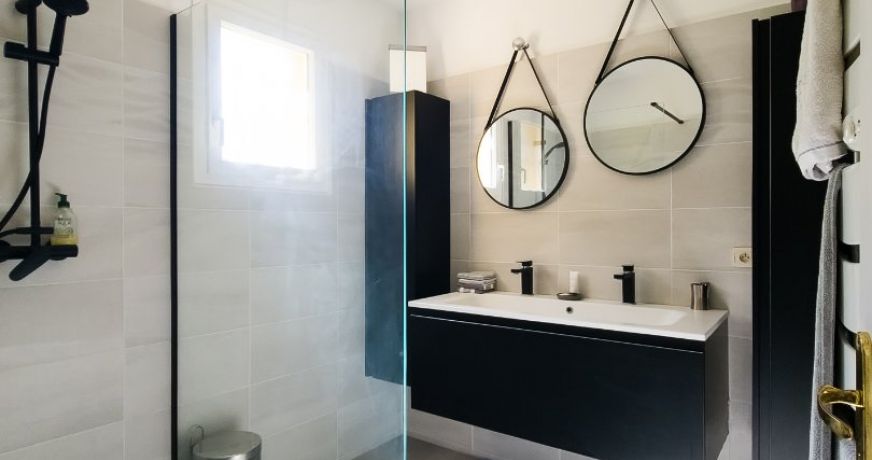 vente Ensemble immobilier Rognes