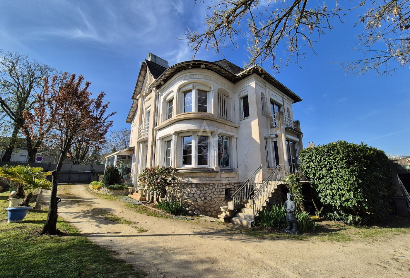 vente Maison bourgeoise Longue Jumelles - Photo 2