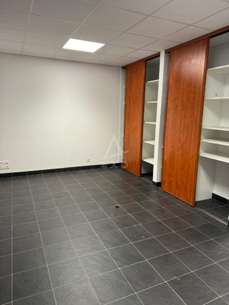 location Bureau Les Brouzils - Photo 3