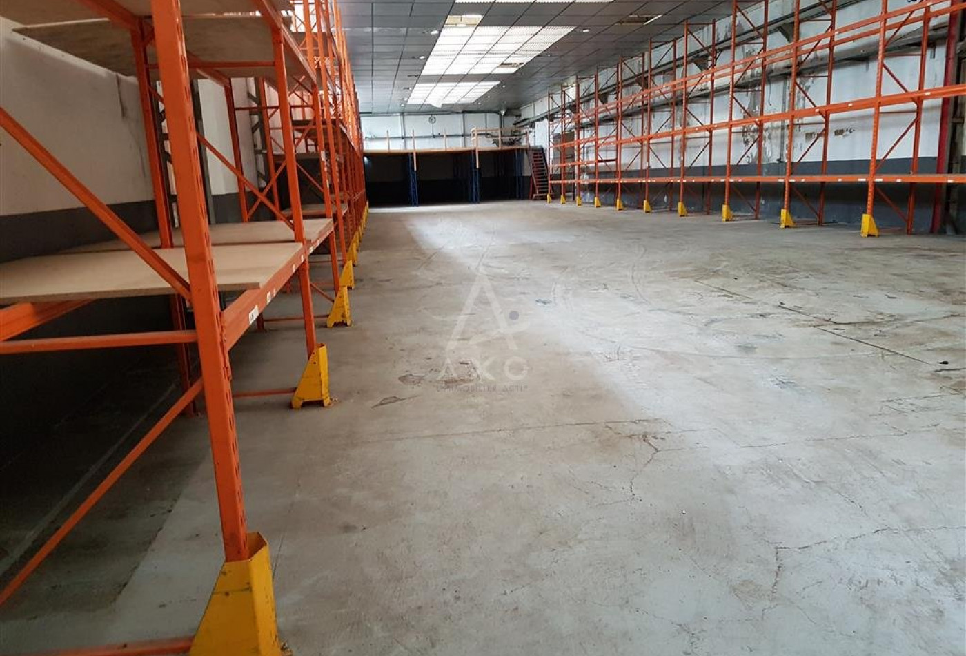 vente Entrepot Pommeuse - Photo 2