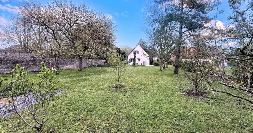vente Maison Yevre Le Chatel