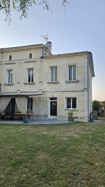 vente Maison Villegouge - Photo 1