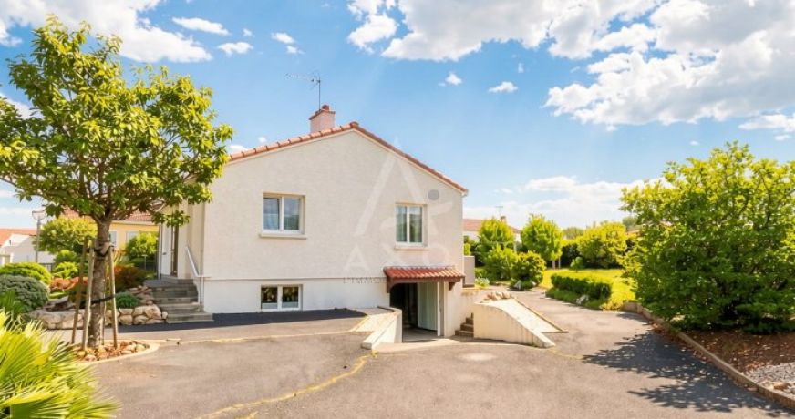 vente Maison Montaigu-vendÉe