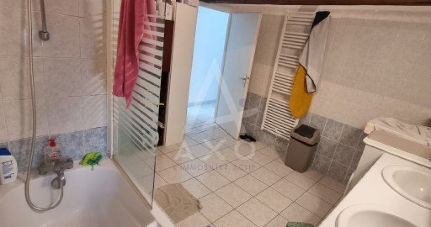 location Maison de village La Bruffiere