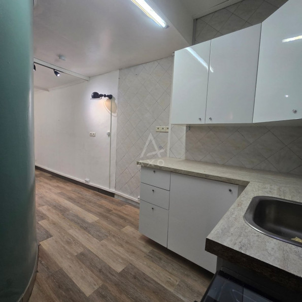 vente Appartement Paris 18eme Arrondissement - Photo 1