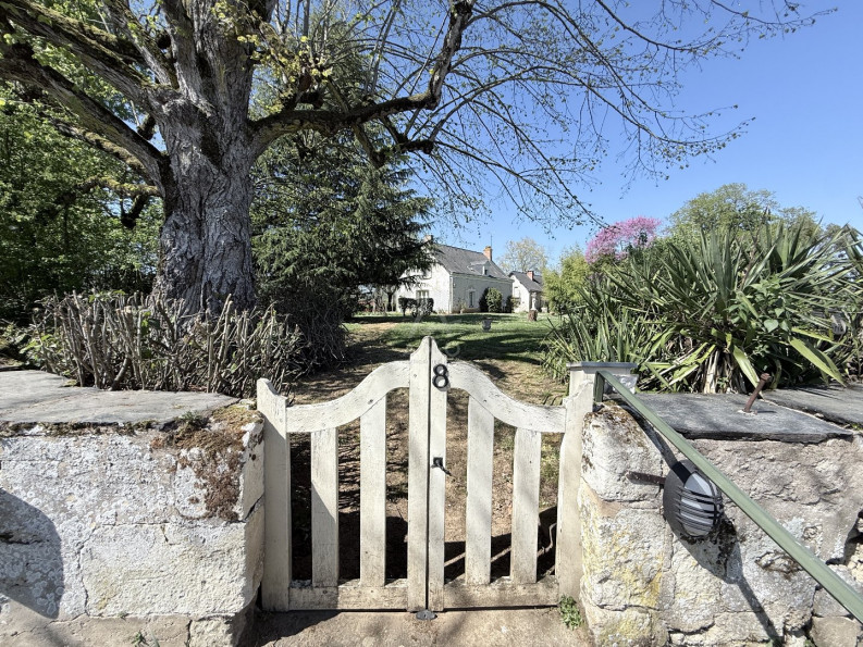 vente Maison et dépendances Brissarthe - Photo 1