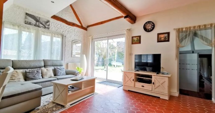 vente Longere Nargis