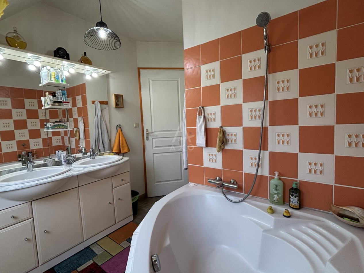 vente Maison Saint Denis D'anjou - Photo 11