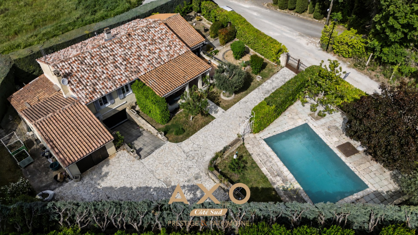 sale Maison Maubec - Photo 1