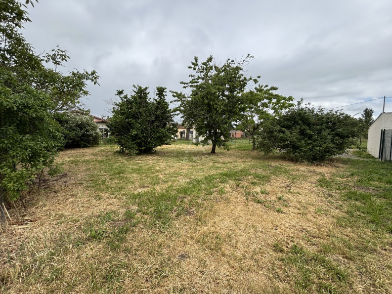 vente Terrain constructible Saint-jory - Photo 2