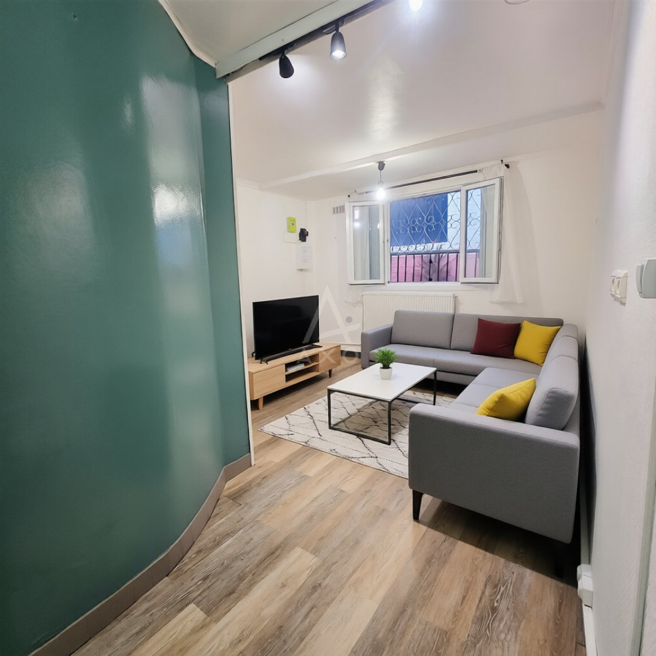 vente Appartement Paris 18eme Arrondissement - Photo 2