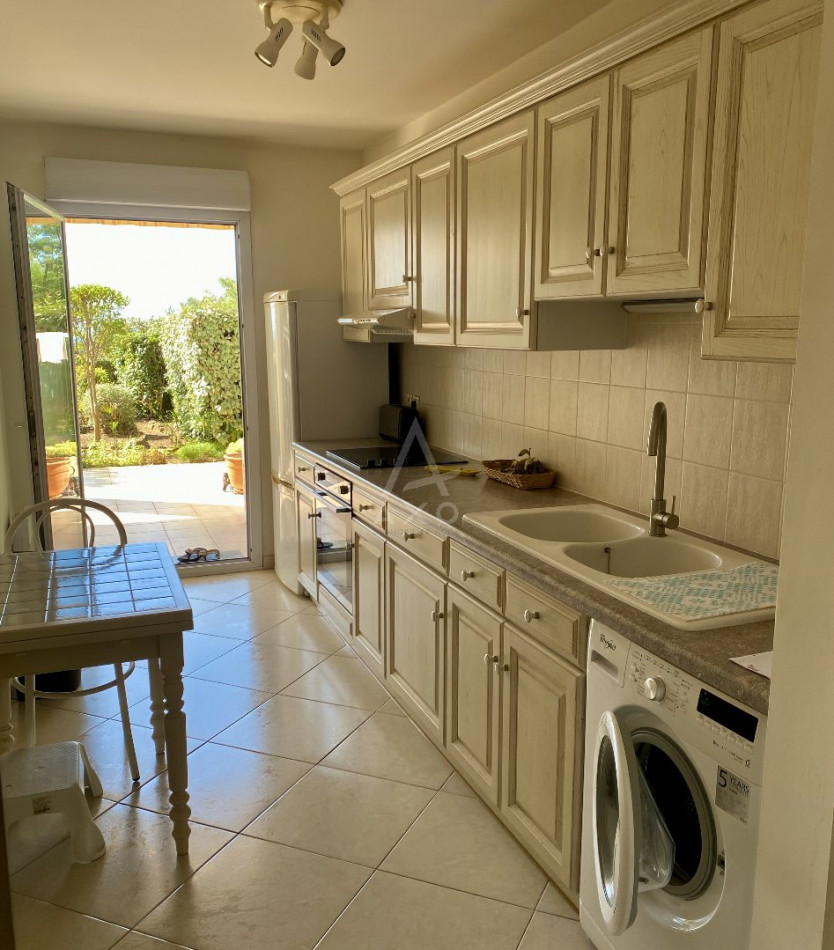 sale Appartement Saint Raphael - Photo 4