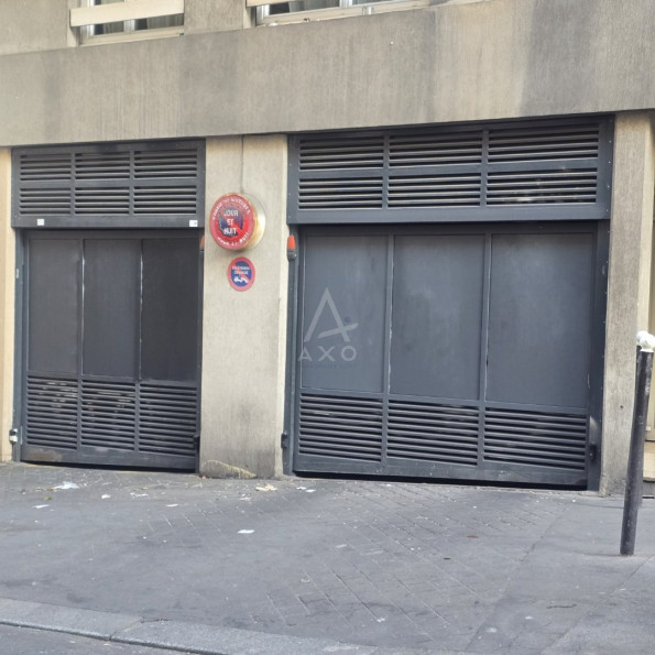 location Parking intérieur Paris 18eme Arrondissement - Photo 2