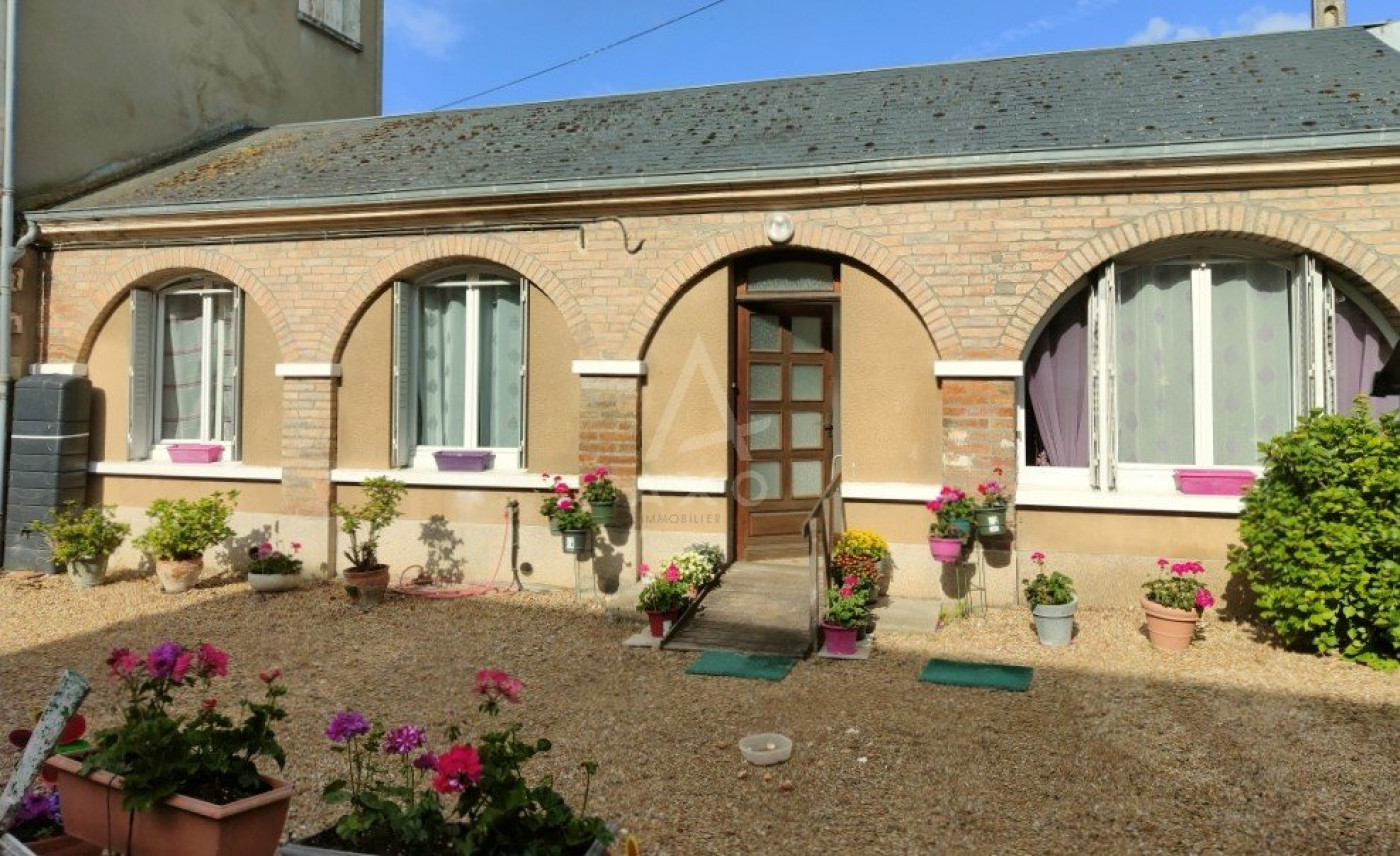 vente Immeuble de rapport La Fleche - Photo 2
